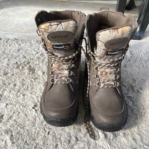 Herters Camo Leather Hunting Boots Waterproof 400G. Brand new never worn